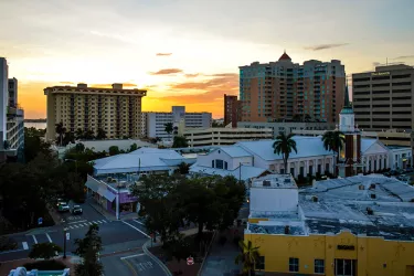 DowntownSarasotaLongExposure111715_001_Svud9wUUvd0Zc24nLxWYodn_rgb_s-(1)__2017Opt__2017Opt.jpg