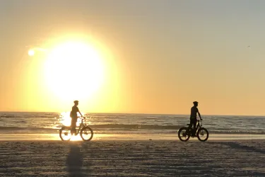 Sarasota Bike Tours, Riding to Sunset Point on Siesta Beach