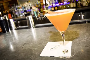 LouiesModernCocktail040516_3.jpg