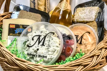 Picnic_MortonsBasket_AdamCellini_print-2__OPT.jpg