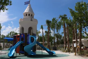 SiestaKeyBeach072315_001NEW__2017Opt_0.jpg