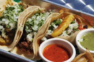 Tacos-at-Reyna's-Taqueria__OPT.jpg