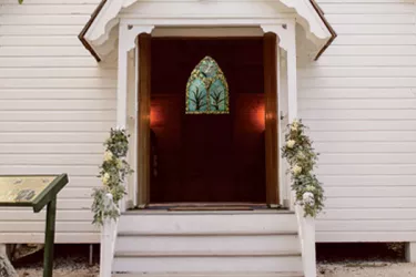 Weddings_BrochureScraped_04_0.jpg