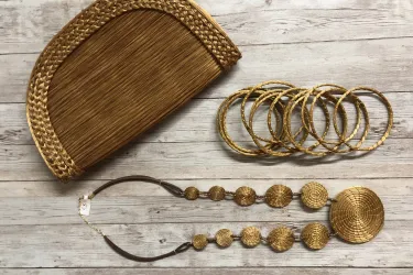 shopping-accessories-bazaar on apricot lime-shared-2020_0.JPG