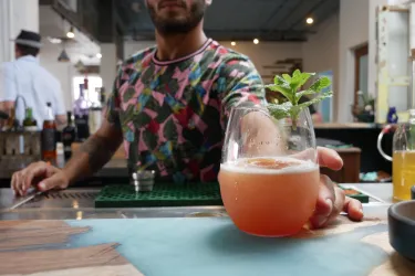 Boo's Ice House & Dog Bar