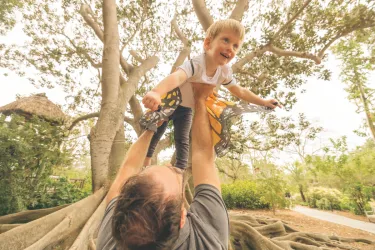 family at selby gardens on halloween