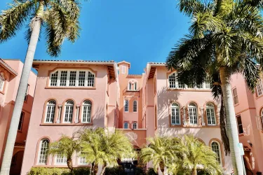 Frances-Carlton Apartments