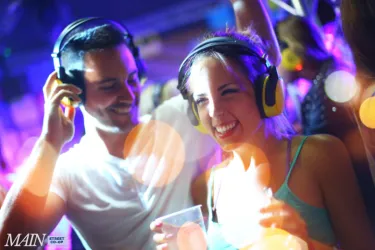 couple at a silent disco event