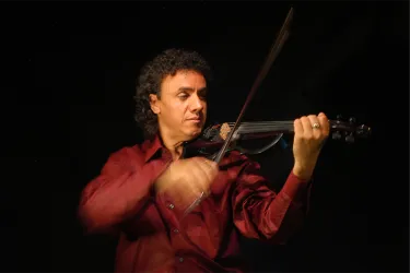 Rachid Halihal Playing Violin