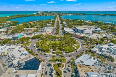 Exclusive Lido Key Rental Deals for Florida Residents & Community Heroes Exclusive Lido Key Rental Deals for Florida Residents & Community Heroes Photo
