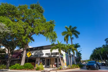 Main St. Exterior - First Watch is your go-to breakfast, brunch and lunch spot, serving made-to-order dishes with fresh ingredients. Open daily from 7am-2:30pm, visit us in your neighborhood soon! Photo