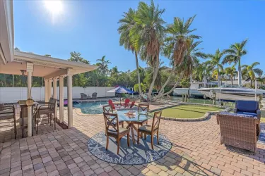 Decked Out - Pool, Putting Green, Private Outdoor Dining, Dock, etc. It got it all! Photo