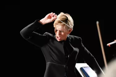 Robyn Bell, Music Director of The Pops Photo