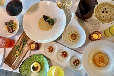 By Patrik Pettersson Table Photo