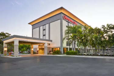 Hampton Inn - Conveniently located off of I-75 and Bee Ridge, in between Siesta Key and downtown Sarasota Photo