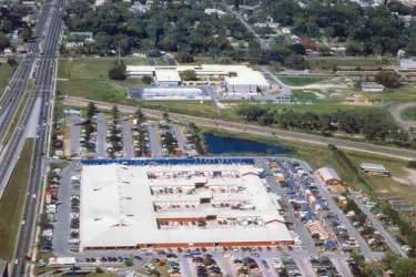 Red Barn Flea Market Aerial - An ariel view of the Red Barn Flea Market in Bradenton where US 41 and 301 meet at 17th Avenue. Photo