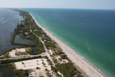 1208_640x481.jpg Photo