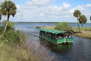 Myakka River Queen - Myakka River Queen entering basin Photo