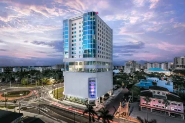 Embassy Suites Photo